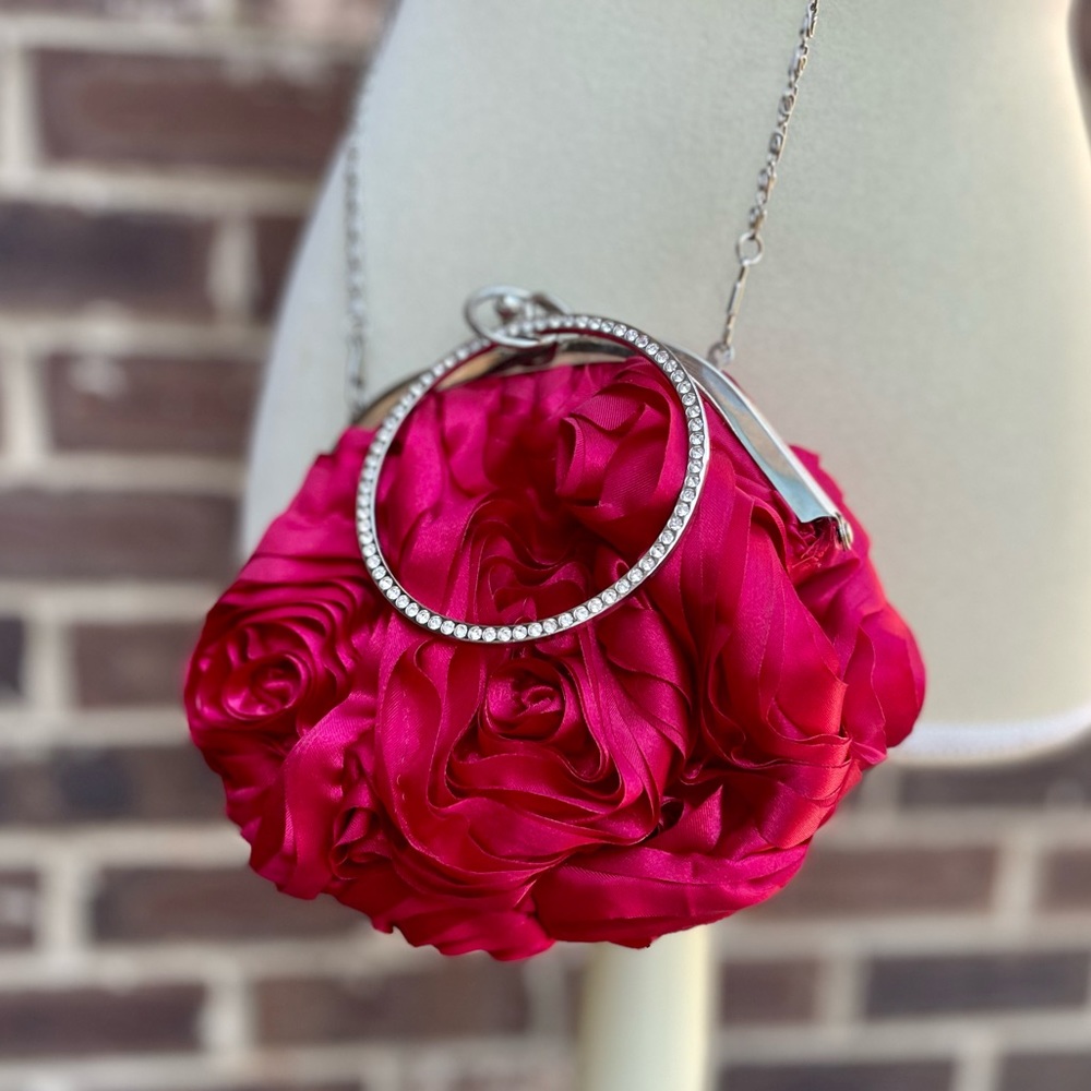 WHBM ❤️🌹Rossette🌹❤️ Wristlet Clutch Crossbody Bag